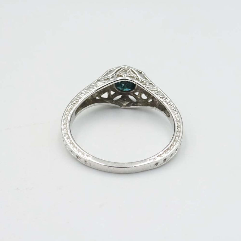 14ct White Gold Green Diamond Ring Size L 1/2