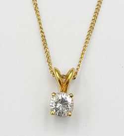 18ct Gold Solitaire Diamond Pendant 0.20ct on Chain. 1.6gr