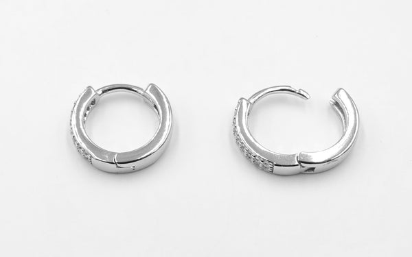 Silver CZ set Huggie earrings 2.2gr
