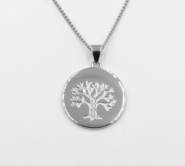Silver CZ set tree pendant on chain. 4.2gr