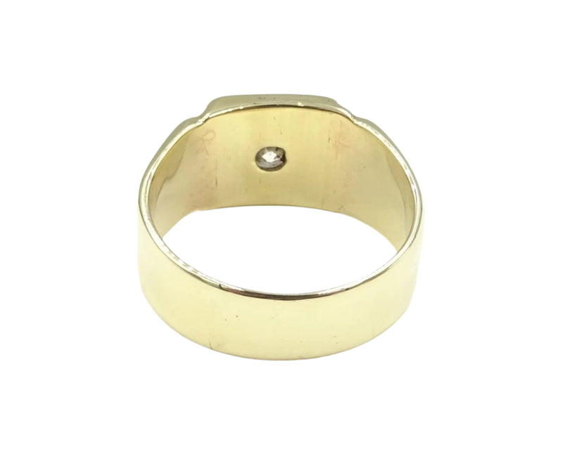 9ct gold solitaire CZ signet ring. 9.13gr