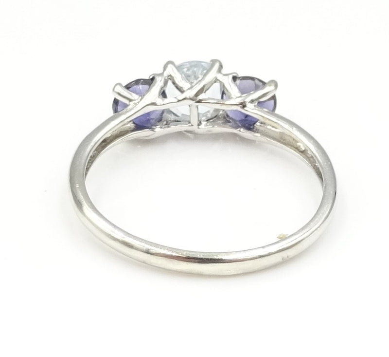 9ct white gold 3 blue stone ring, 2.29gr