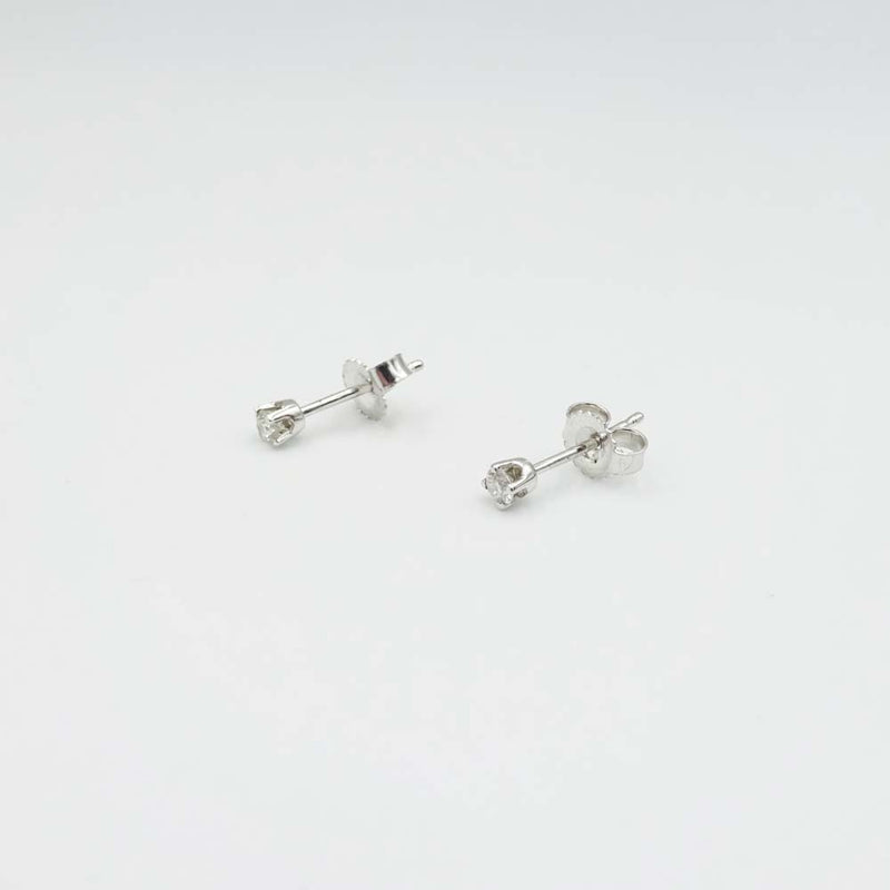 18ct White Gold Diamond Small Stud Earrings 2mm 0.10ct
