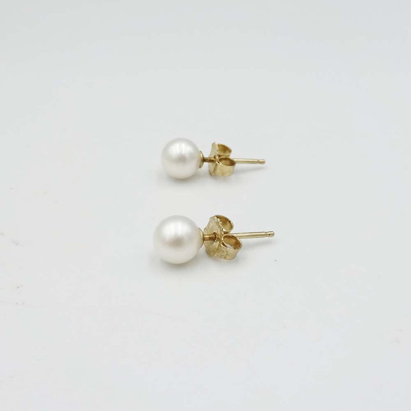 9ct Yellow Gold Pearl Stud Earrings 4mm