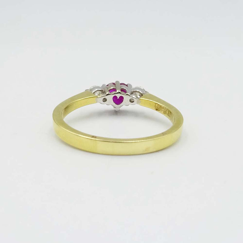 18ct Yellow Gold Ruby and Diamond Heart Ring Size O 0.18ct