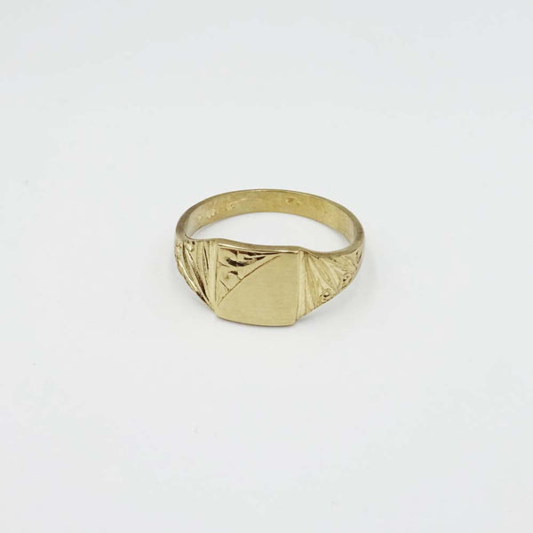 9ct Yellow Gold Square Accent Ring Size P