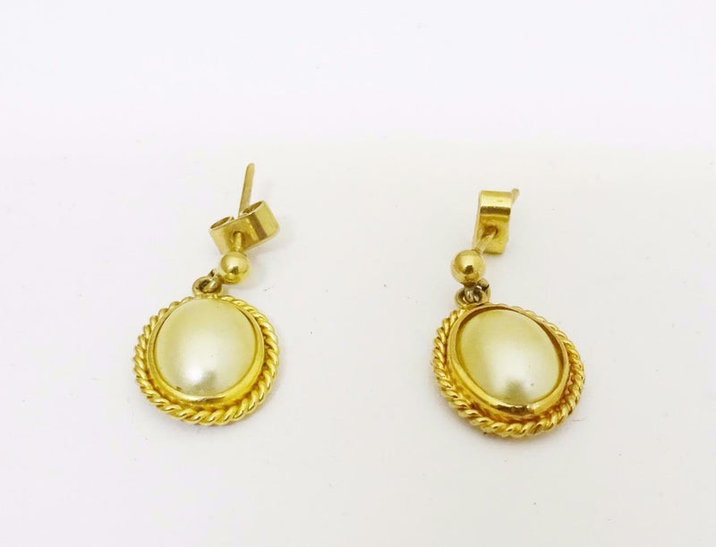 9ct Yellow Gold 375 Ladies Fancy Oval Synthetic Pearl Earrings 1.8g - Richard Miles Jewellers
