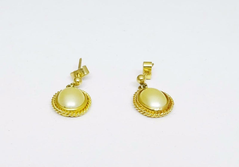 9ct Yellow Gold 375 Ladies Fancy Oval Synthetic Pearl Earrings 1.8g - Richard Miles Jewellers