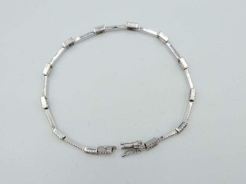 18ct White Gold Round Baguette 1.3ct Diamond Tennis Ladies Bracelet 7.5inch 9.6g - Richard Miles Jewellers