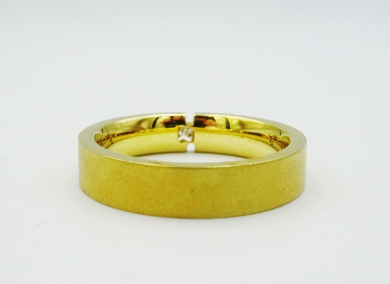 18ct Yellow Gold Matt Finish Princess Cut 0.10ct Diamond Wedding Band 7.4g 4mm O - Richard Miles Jewellers