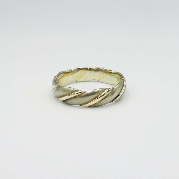 Premium 9ct Yellow and White Gold Matte Textured Twist Detail Band Size M