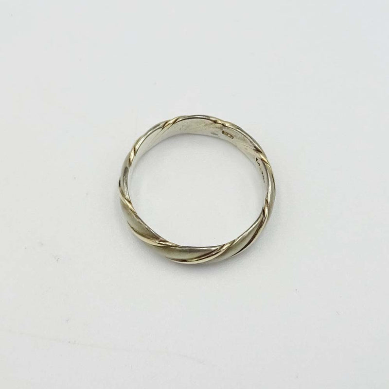 Premium 9ct Yellow and White Gold Matte Textured Twist Detail Band Size M