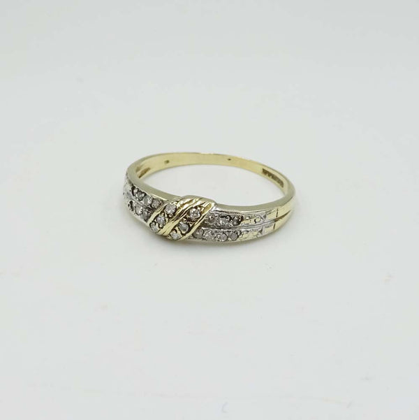 9ct Yellow Gold Cubic Zirconia Knot Ring Size P 1/2