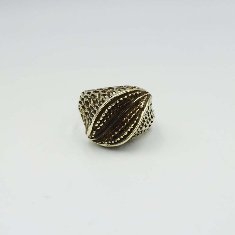 9ct Yellow Gold Treebark Fold Ring Size J