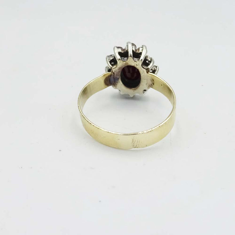 9ct Yellow Gold Garnet and Cubic Zirconia Cluster Ring Size T