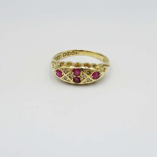 18ct Yellow Gold Ruby Ring Size M