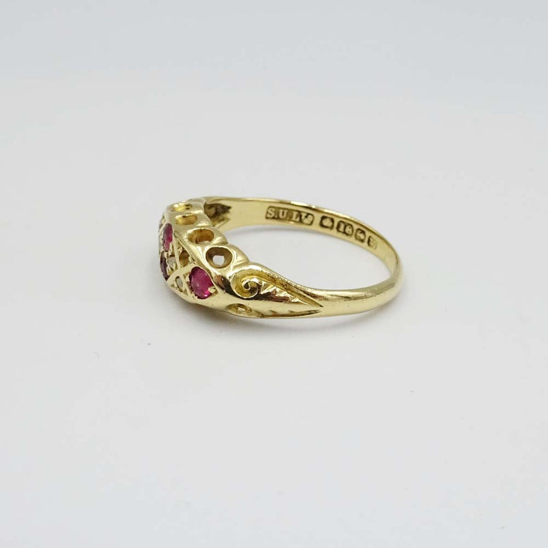 18ct Yellow Gold Ruby Ring Size M