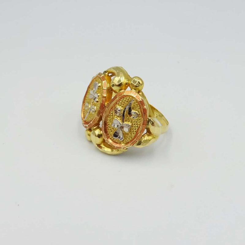 18ct Yellow Gold 3 Colour Floral Pattern Ring Size J