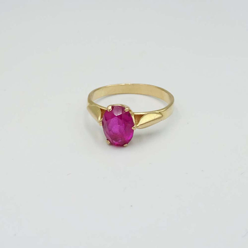 14ct Yellow Gold Red Stone Ring Size M 1/2