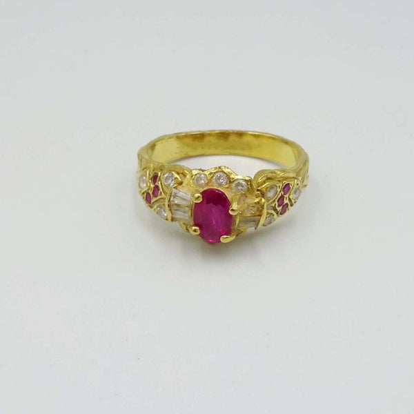 22ct Yellow Gold Red Stone and Cubic Zirconia Cluster Ring Size J