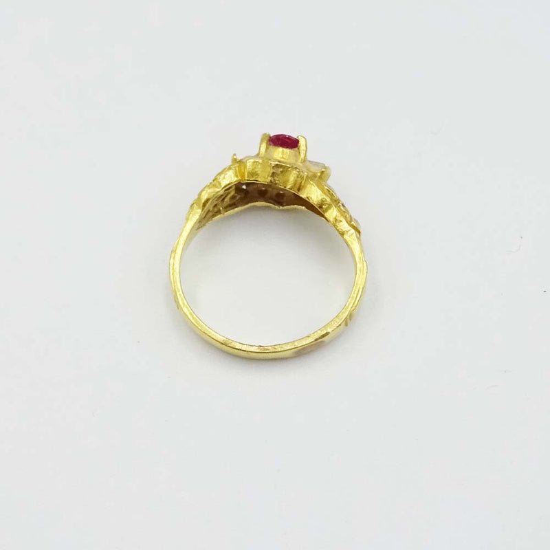 22ct Yellow Gold Red Stone and Cubic Zirconia Cluster Ring Size J