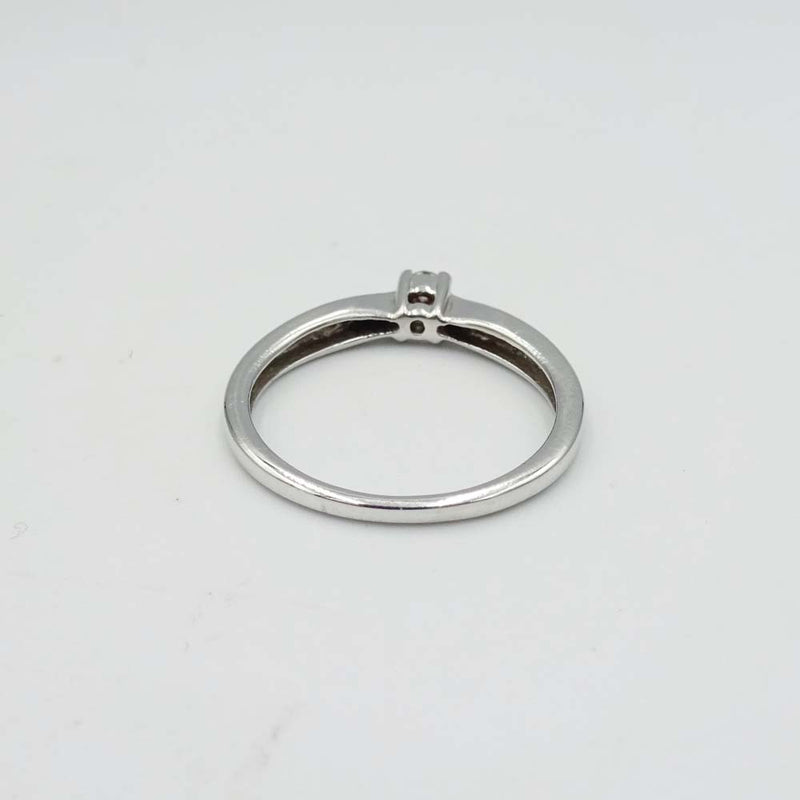 18ct White Gold Diamond Ring 0.04ct Size L