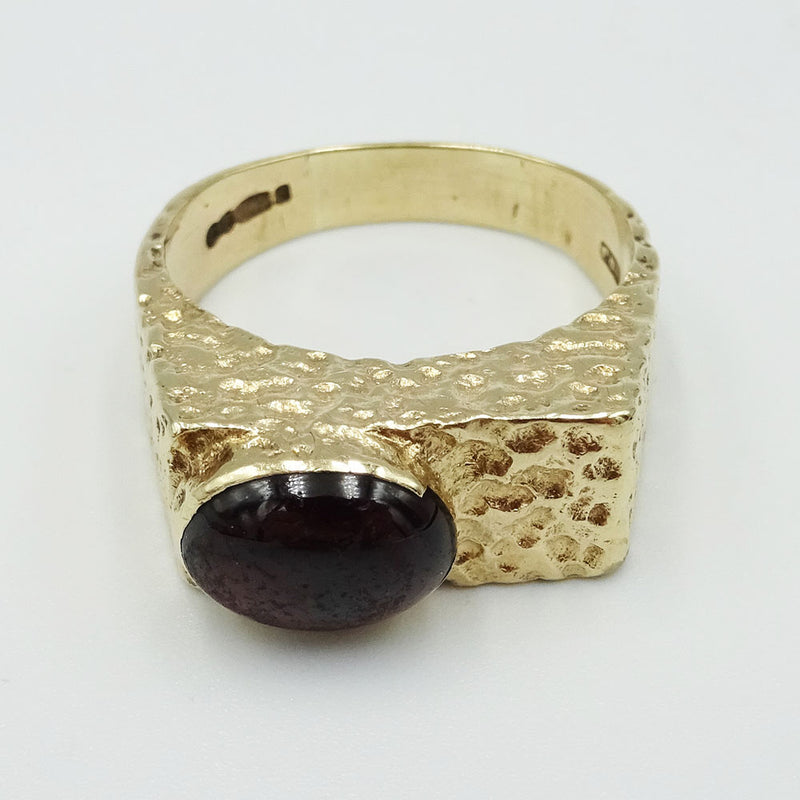 9ct Yellow Gold Gents Statement Hammered Onyx Ring Size S - Richard Miles Jewellers