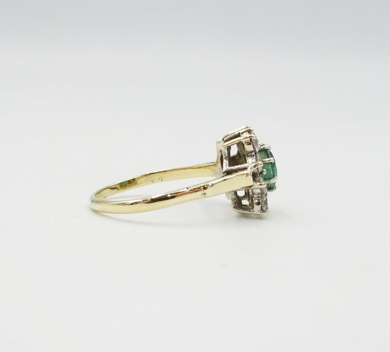 9ct Gold CZ and Green Stone Cluster Ring