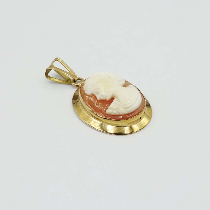 9ct Yellow Gold Cameo Pendant