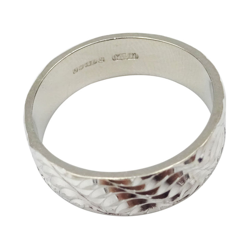 18ct White Gold Textured Wave Pattern Ladies Band Size N 5.4mm 4.7g - Richard Miles Jewellers